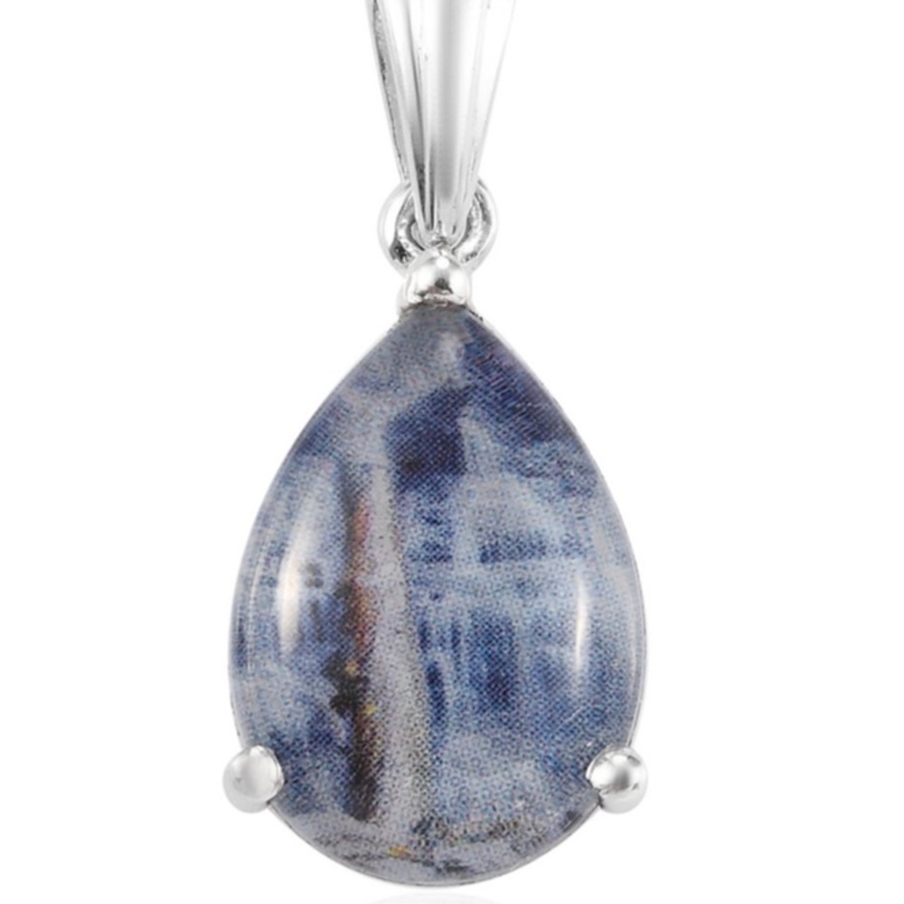 Picture Triplet Quartz Pendant